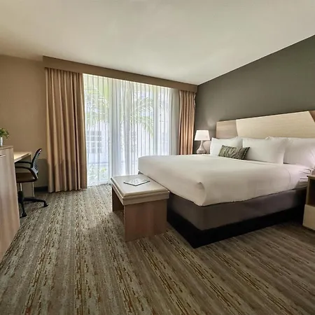 Best Western Plus Atlantic Beach Resort-3